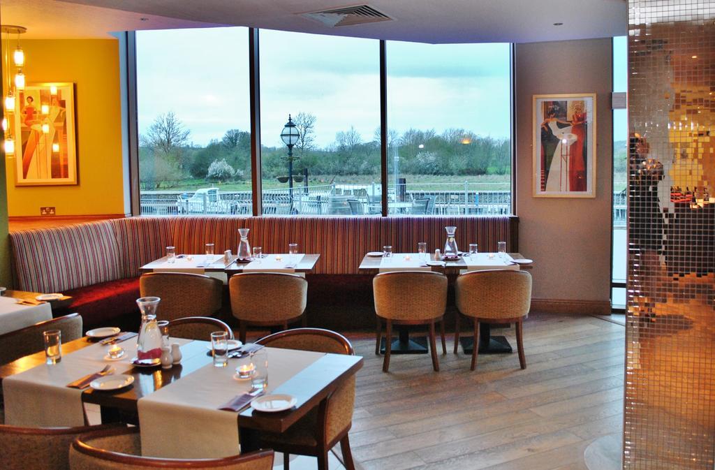 Leitrim Marina Hotel Carrick on Shannon Екстериор снимка
